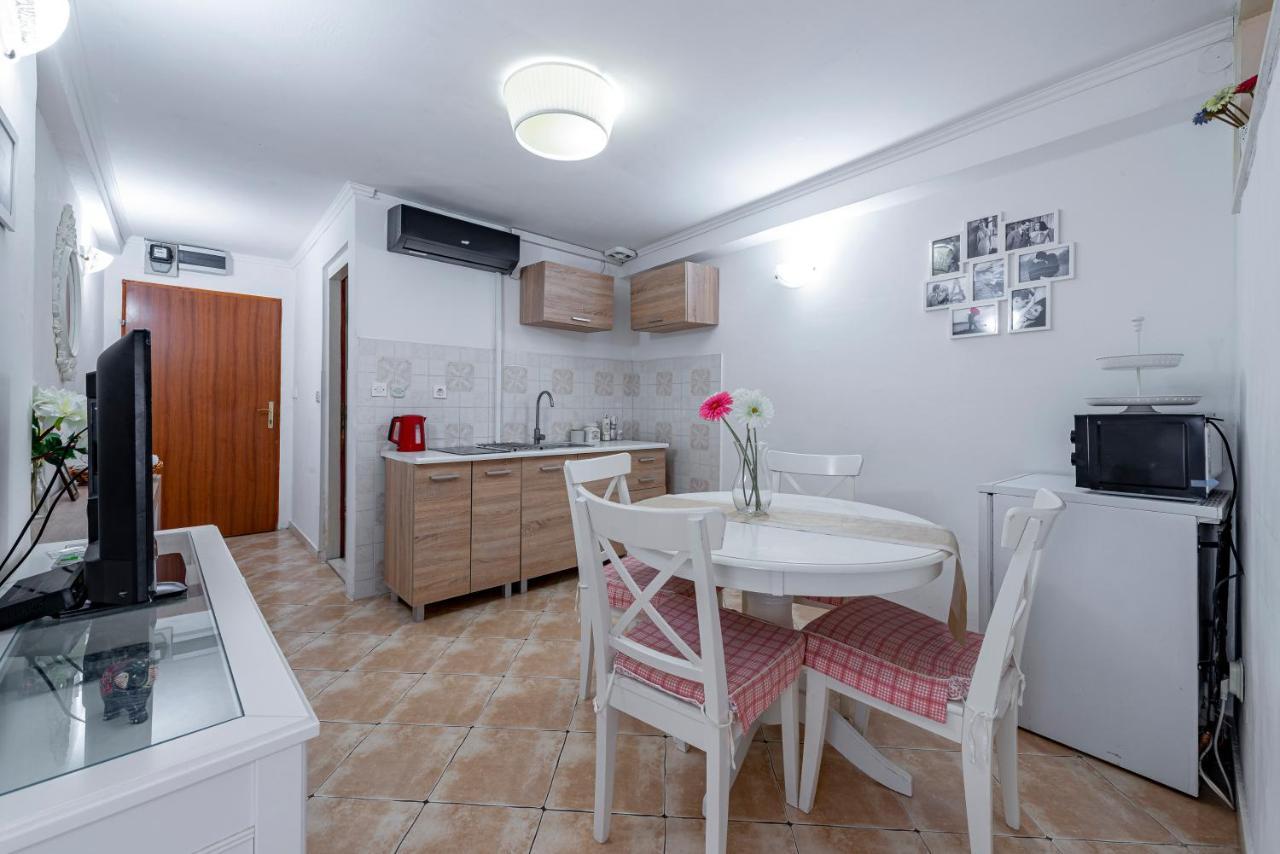 Apartments Vera 杜布罗夫尼克 外观 照片